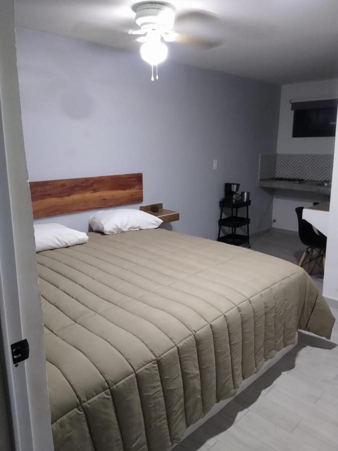 Apartamentos Ambassador Тихуана Экстерьер фото