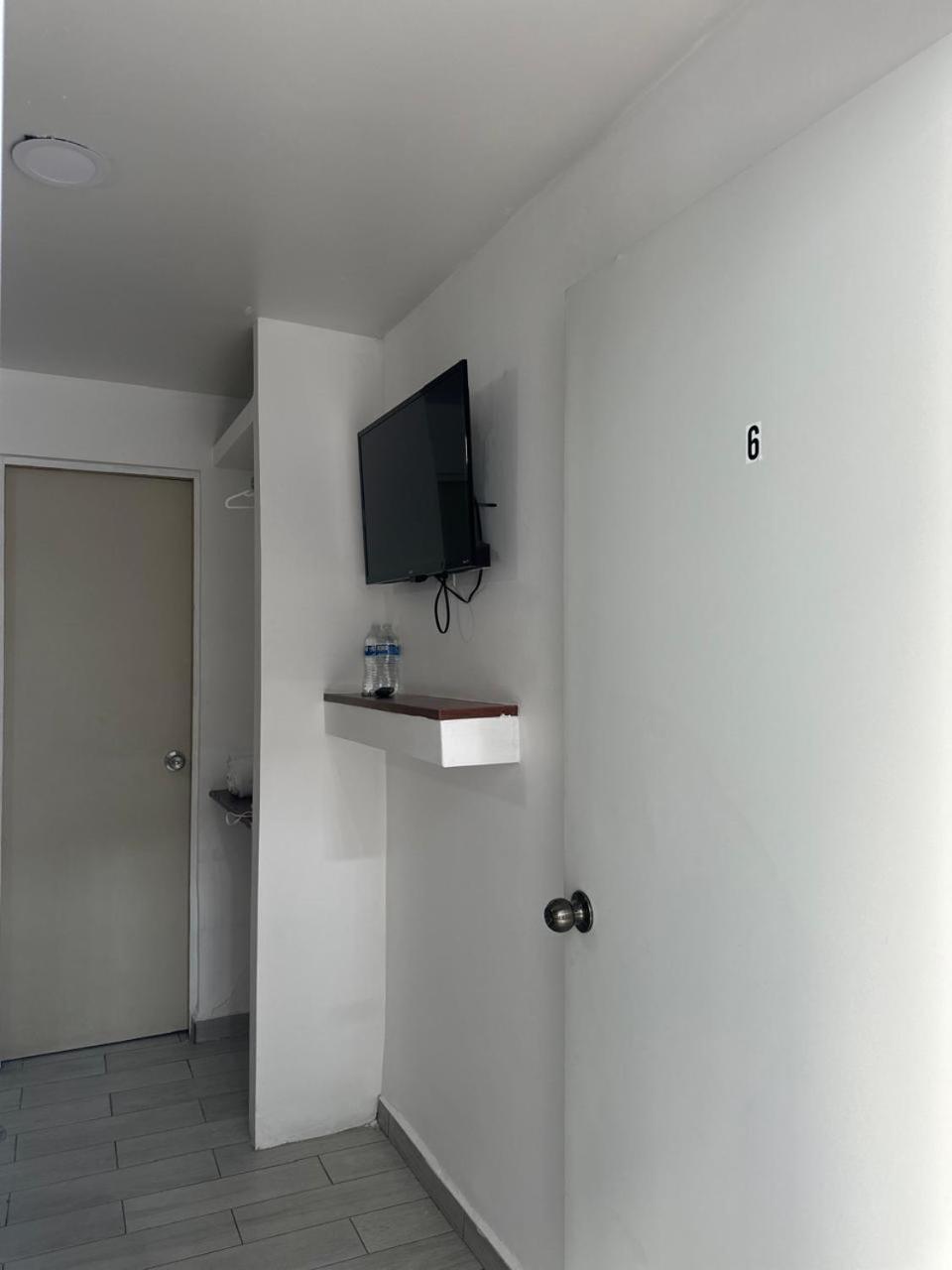 Apartamentos Ambassador Тихуана Экстерьер фото